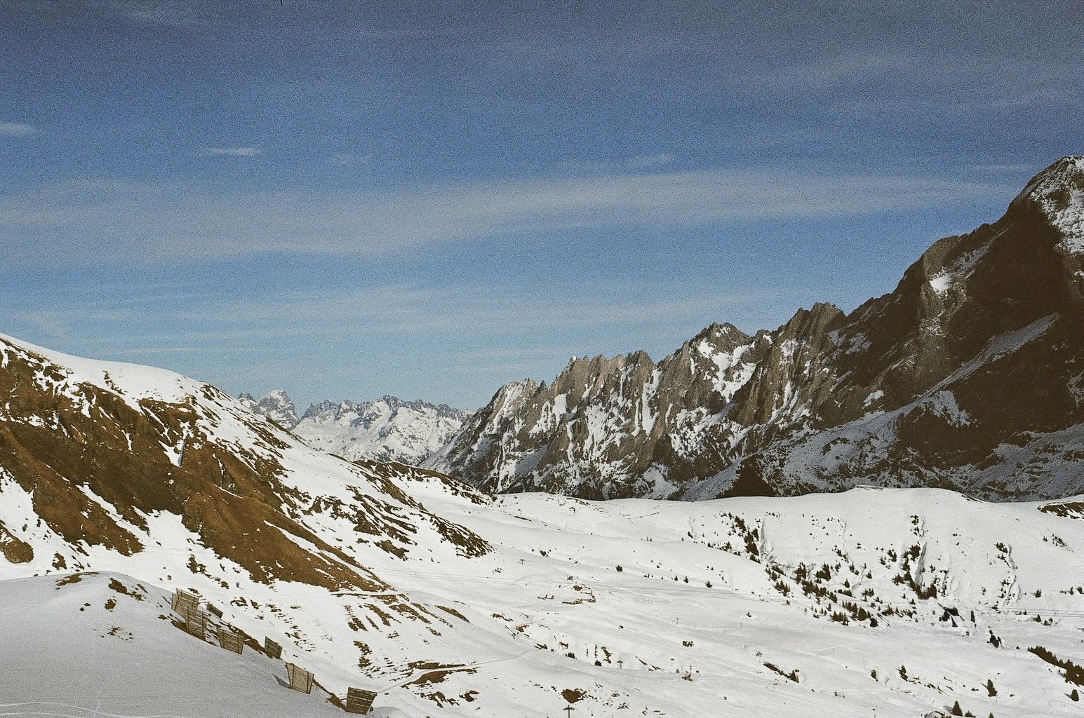 image-ZJu5My97GAlAxe-s